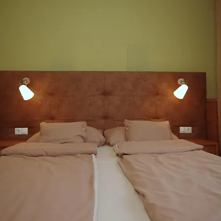 Belvarosi Apartmanhaz Apartment